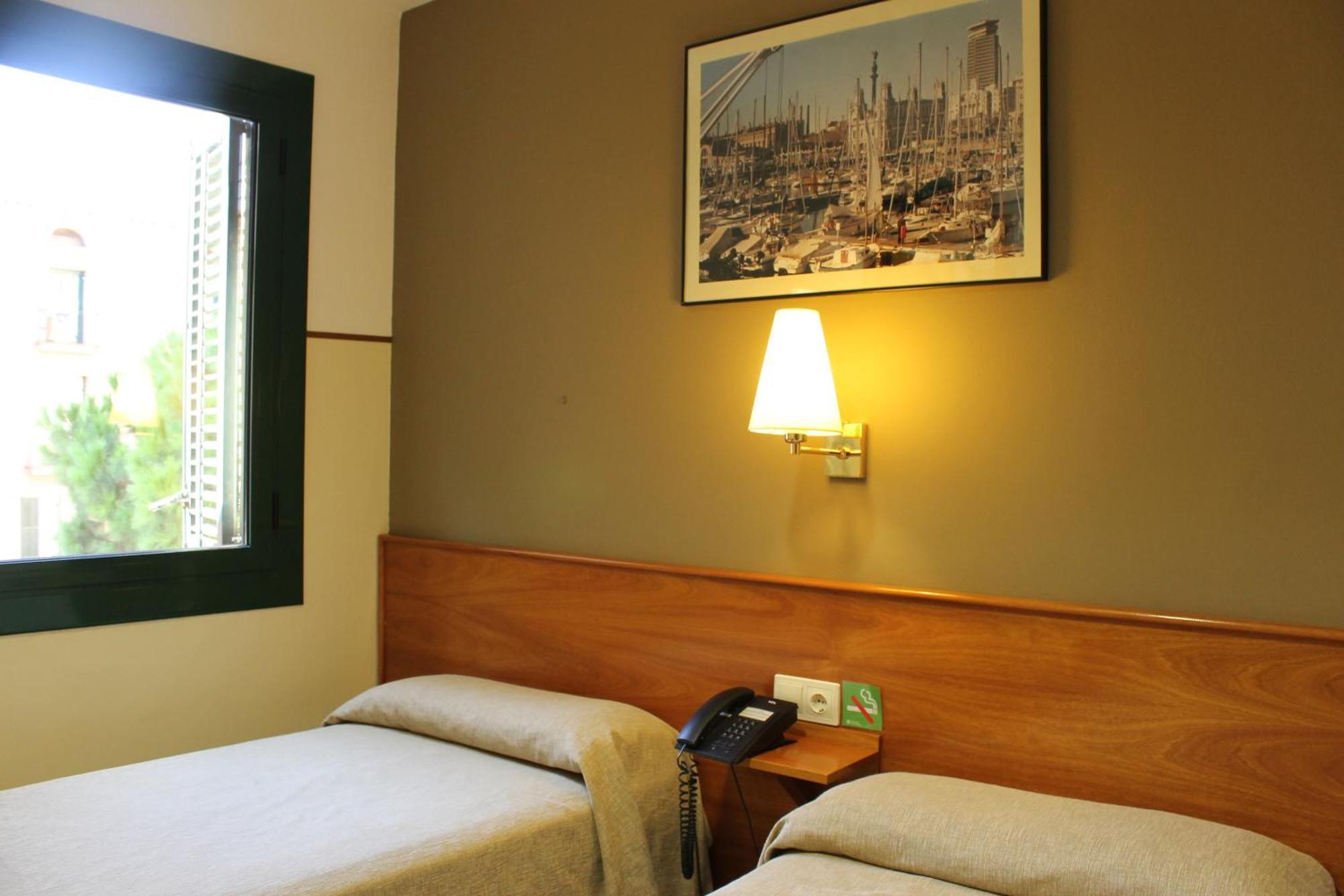 El Jardi Otel Barselona Oda fotoğraf